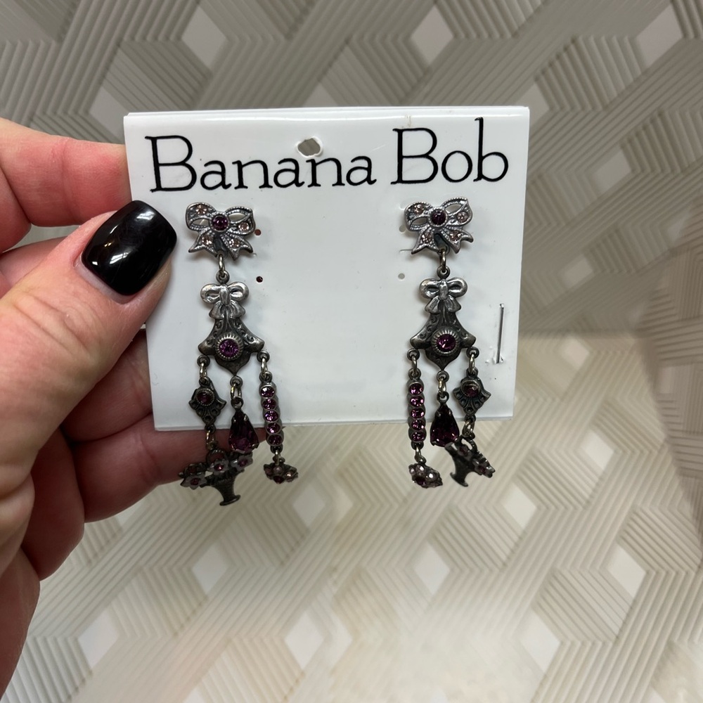 Vintage Banana Bob Post Back Dangle Earrings